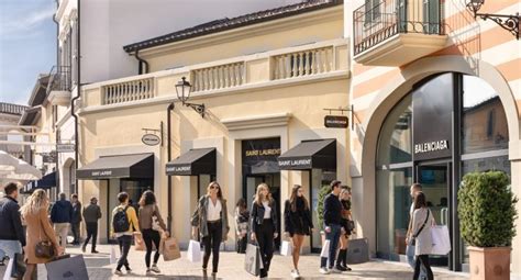 serravalle outlet shopping plan